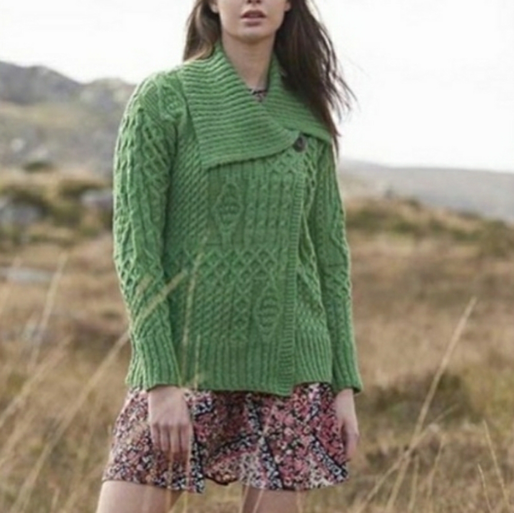 Aran Crafts Ireland green Merino wool chunky cable knit Cardigan one button S